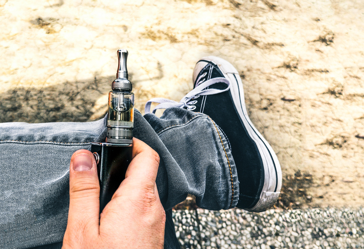 What vaping illnesses have consumers filed compaints about?